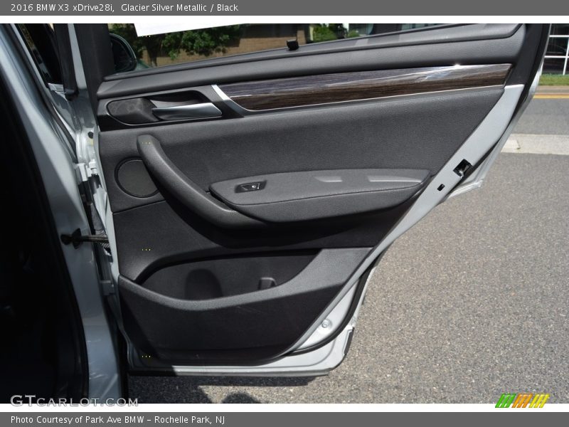 Glacier Silver Metallic / Black 2016 BMW X3 xDrive28i