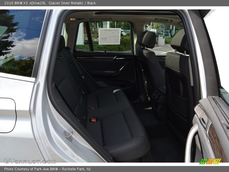 Glacier Silver Metallic / Black 2016 BMW X3 xDrive28i