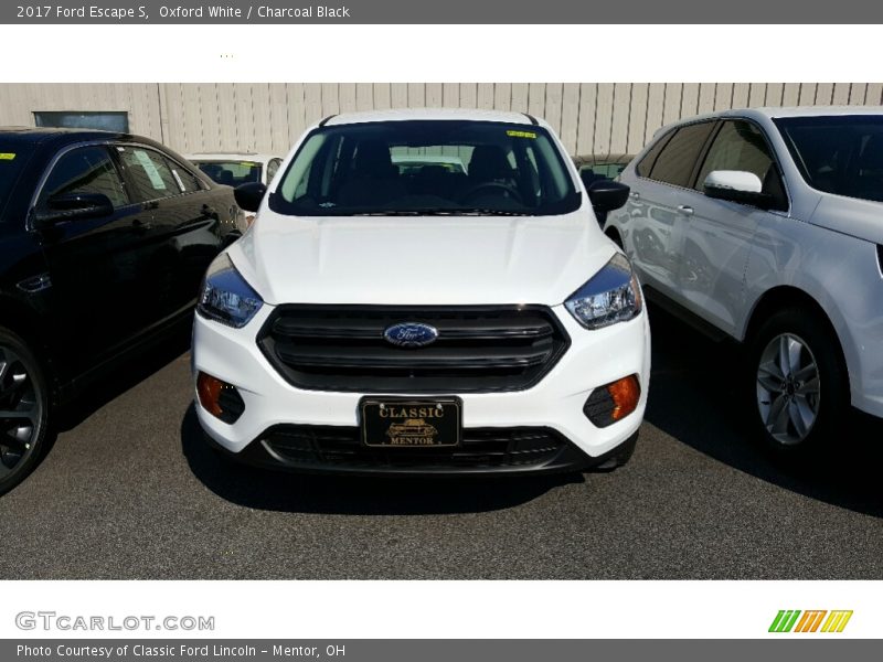Oxford White / Charcoal Black 2017 Ford Escape S