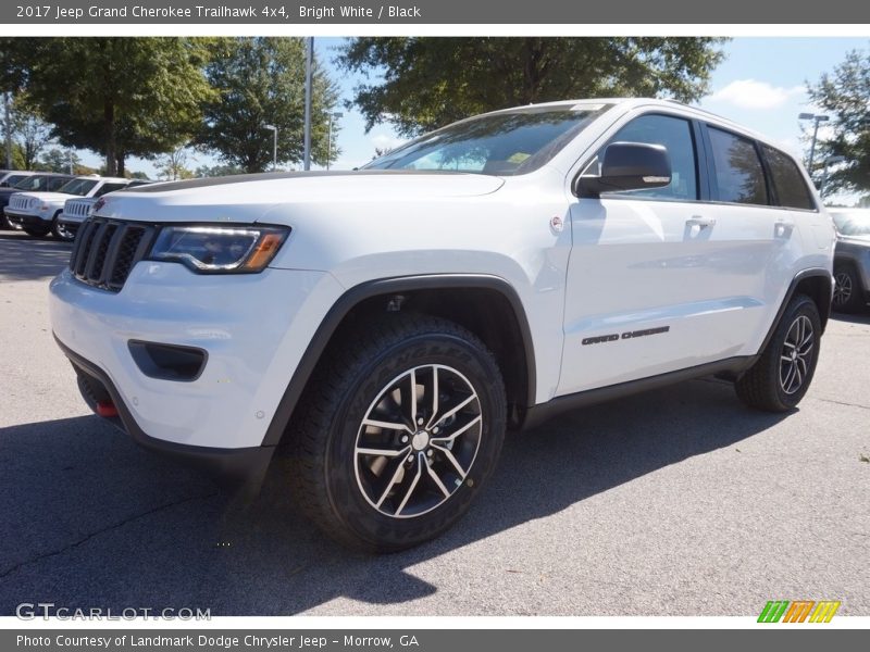 Bright White / Black 2017 Jeep Grand Cherokee Trailhawk 4x4