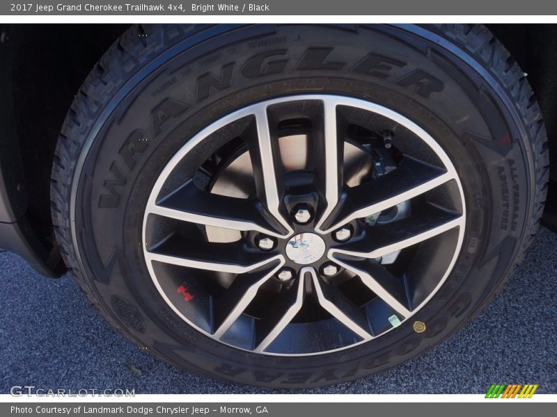 Bright White / Black 2017 Jeep Grand Cherokee Trailhawk 4x4