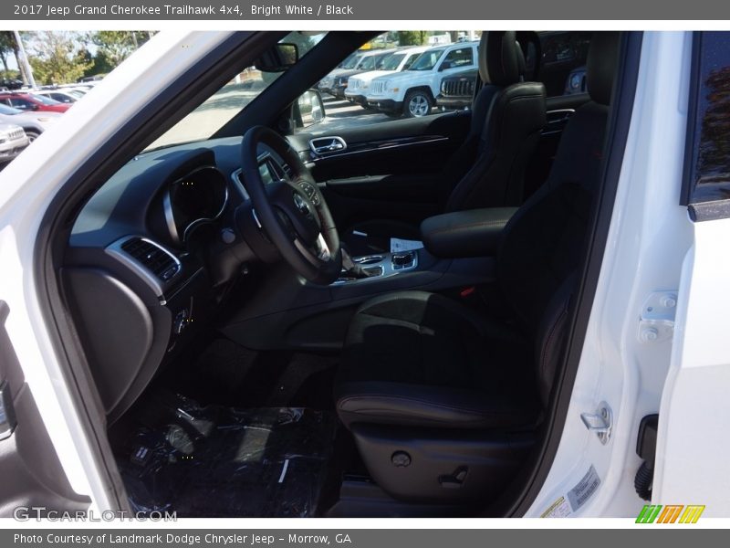 Bright White / Black 2017 Jeep Grand Cherokee Trailhawk 4x4