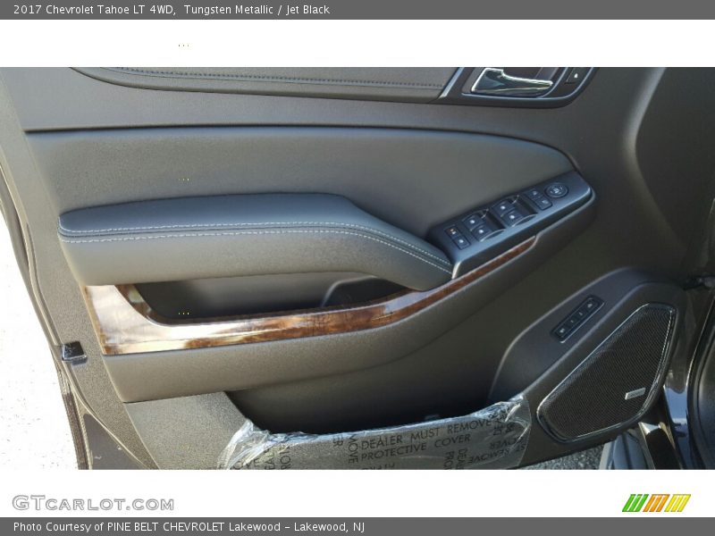 Tungsten Metallic / Jet Black 2017 Chevrolet Tahoe LT 4WD