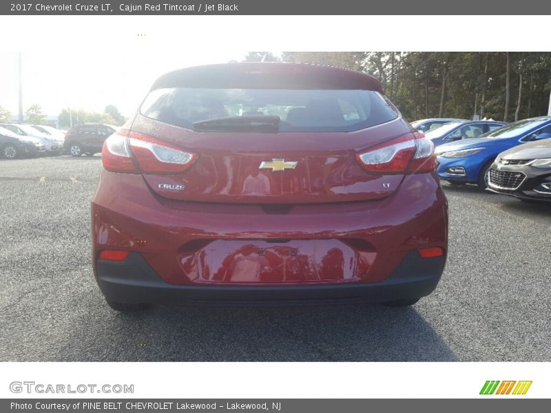 Cajun Red Tintcoat / Jet Black 2017 Chevrolet Cruze LT