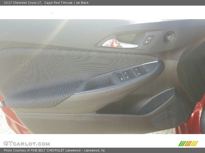 Cajun Red Tintcoat / Jet Black 2017 Chevrolet Cruze LT