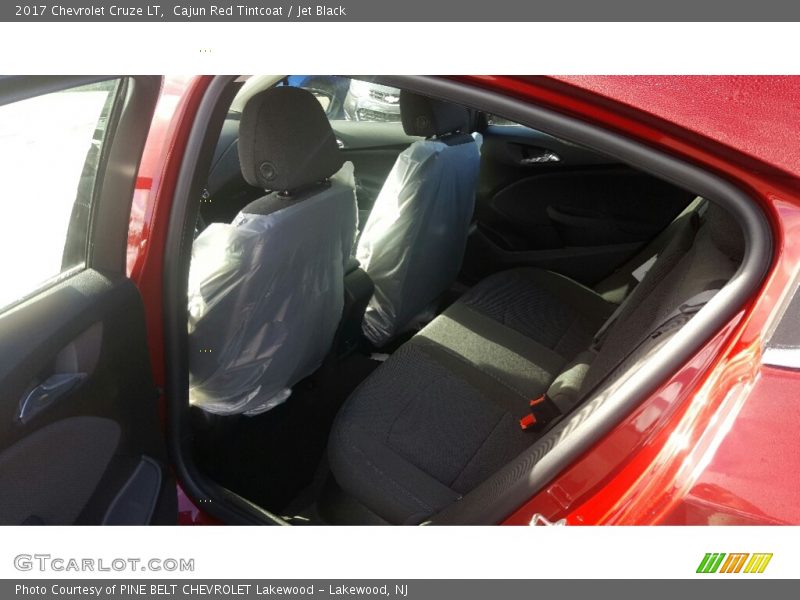 Cajun Red Tintcoat / Jet Black 2017 Chevrolet Cruze LT