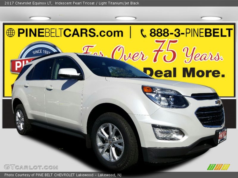 Iridescent Pearl Tricoat / Light Titanium/Jet Black 2017 Chevrolet Equinox LT