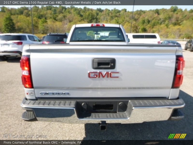 Quicksilver Metallic / Dark Ash/Jet Black 2017 GMC Sierra 1500 Regular Cab 4WD