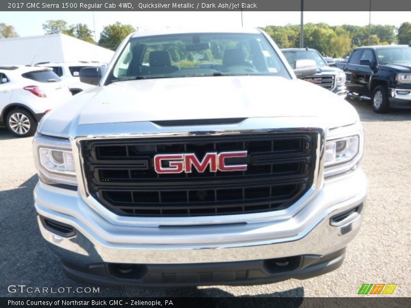 Quicksilver Metallic / Dark Ash/Jet Black 2017 GMC Sierra 1500 Regular Cab 4WD