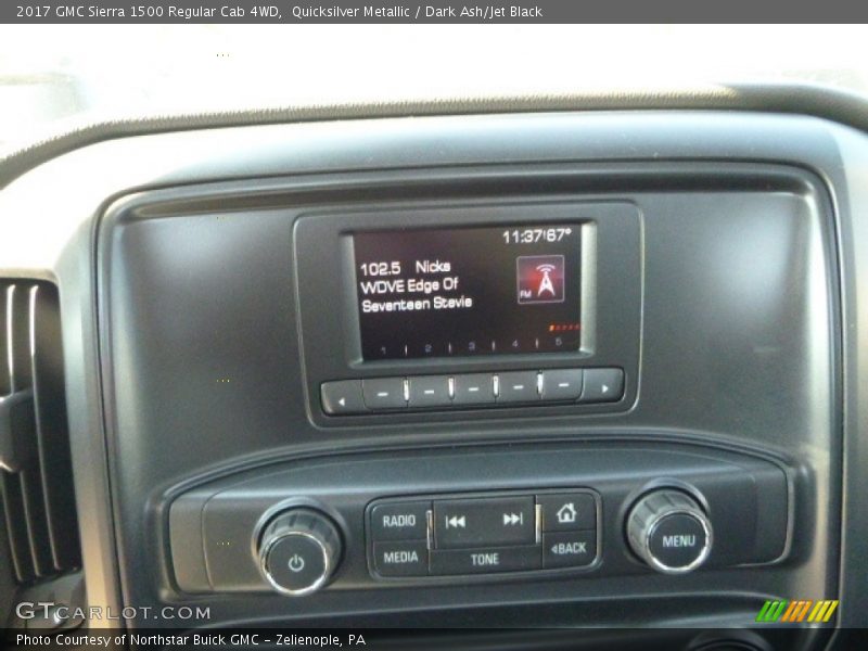 Controls of 2017 Sierra 1500 Regular Cab 4WD