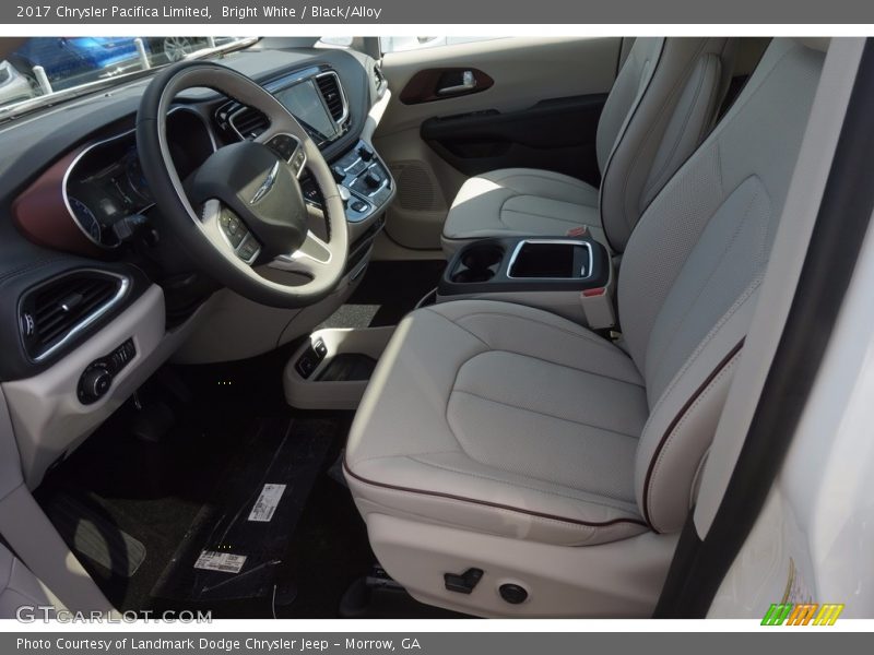 Bright White / Black/Alloy 2017 Chrysler Pacifica Limited