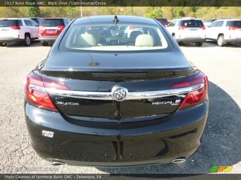 Black Onyx / Light Neutral/Cocoa 2017 Buick Regal AWD