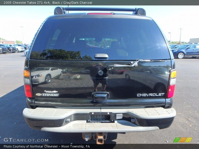 Black / Gray/Dark Charcoal 2005 Chevrolet Tahoe Z71 4x4