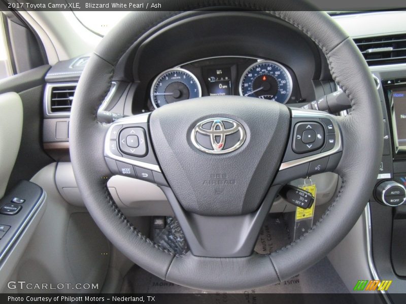 Blizzard White Pearl / Ash 2017 Toyota Camry XLE