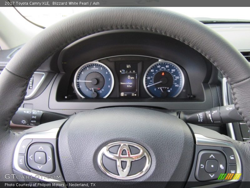 Blizzard White Pearl / Ash 2017 Toyota Camry XLE