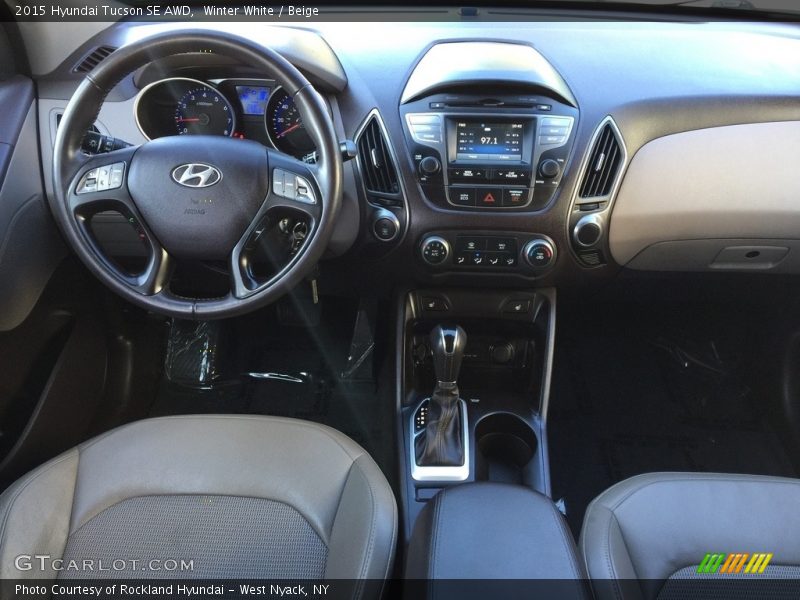 Winter White / Beige 2015 Hyundai Tucson SE AWD