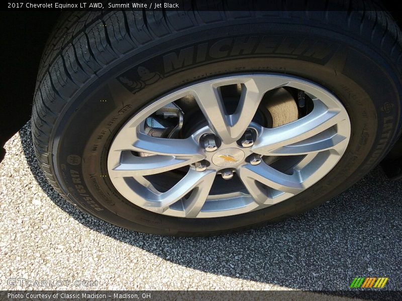 Summit White / Jet Black 2017 Chevrolet Equinox LT AWD