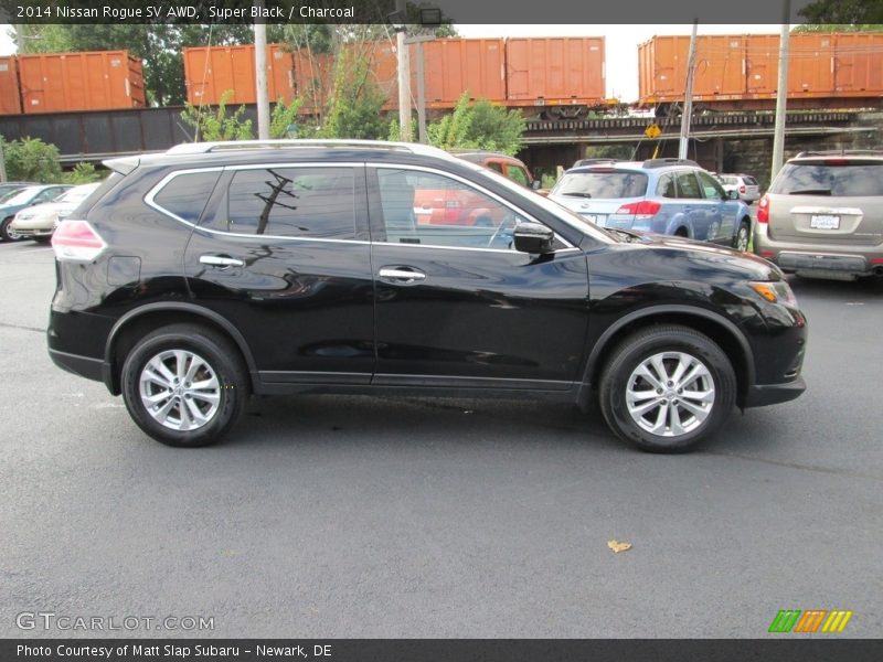 Super Black / Charcoal 2014 Nissan Rogue SV AWD