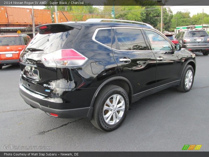 Super Black / Charcoal 2014 Nissan Rogue SV AWD