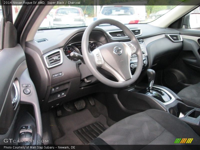 Super Black / Charcoal 2014 Nissan Rogue SV AWD