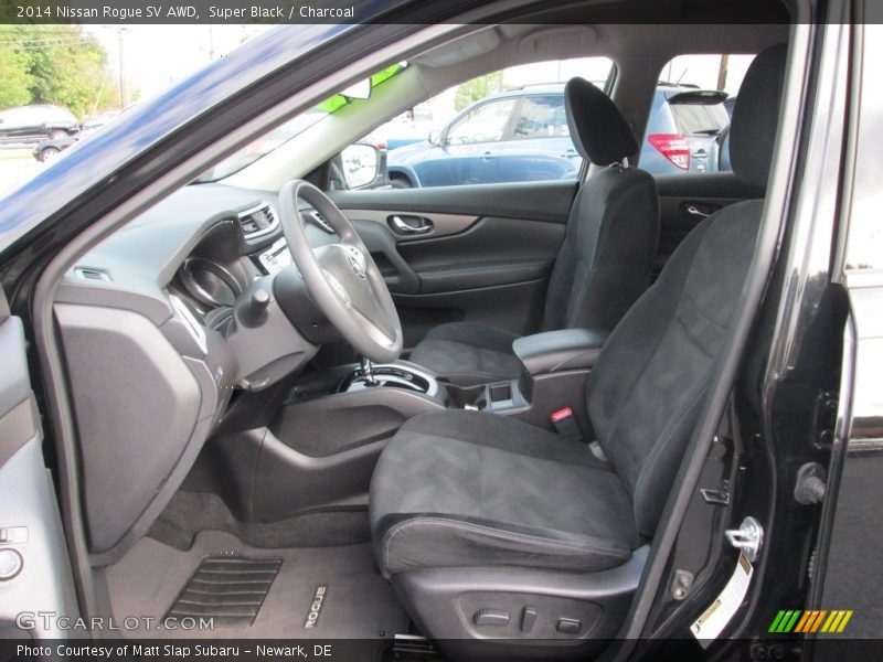 Super Black / Charcoal 2014 Nissan Rogue SV AWD