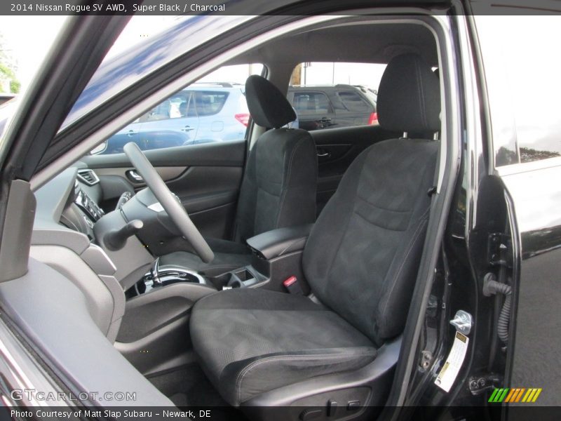 Super Black / Charcoal 2014 Nissan Rogue SV AWD