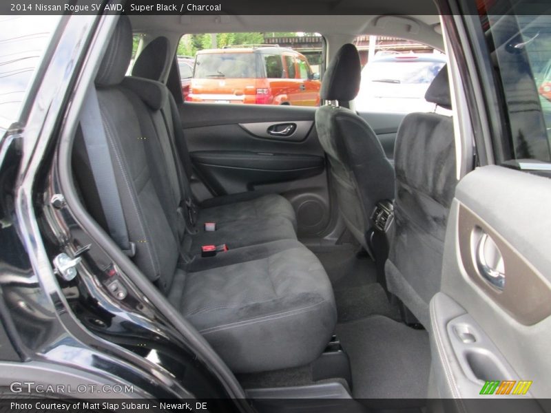 Super Black / Charcoal 2014 Nissan Rogue SV AWD