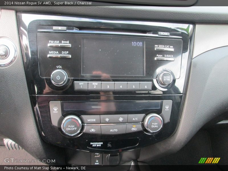Super Black / Charcoal 2014 Nissan Rogue SV AWD