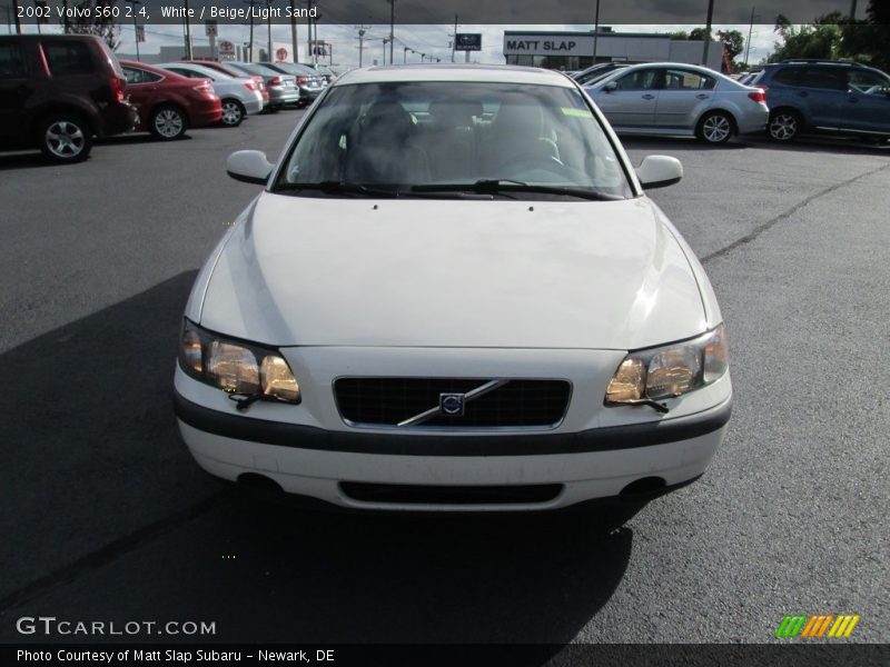 White / Beige/Light Sand 2002 Volvo S60 2.4