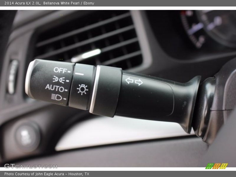 Bellanova White Pearl / Ebony 2014 Acura ILX 2.0L