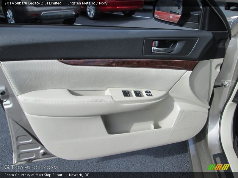 Tungsten Metallic / Ivory 2014 Subaru Legacy 2.5i Limited