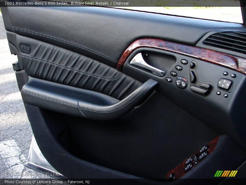 Brilliant Silver Metallic / Charcoal 2001 Mercedes-Benz S 600 Sedan