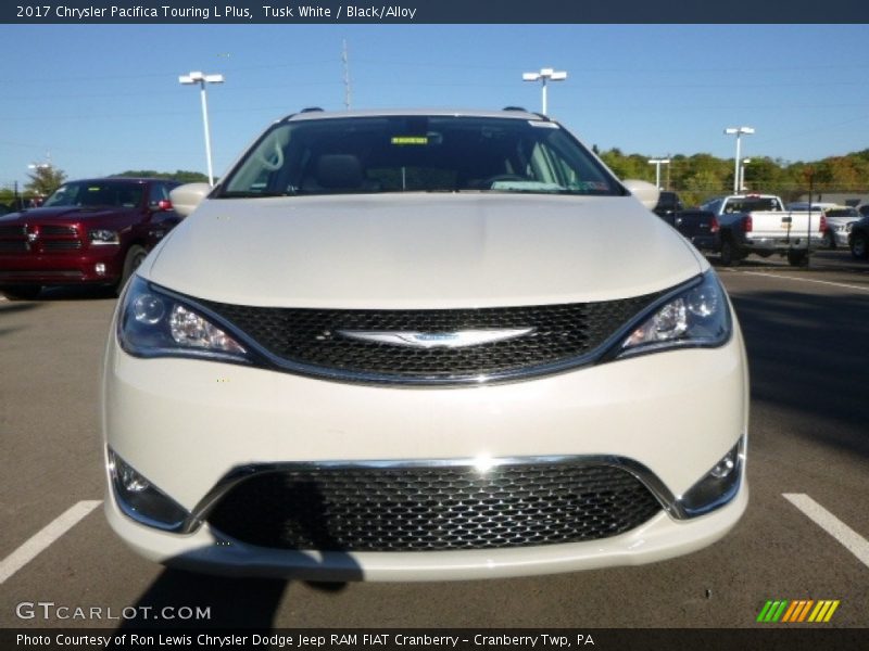 Tusk White / Black/Alloy 2017 Chrysler Pacifica Touring L Plus