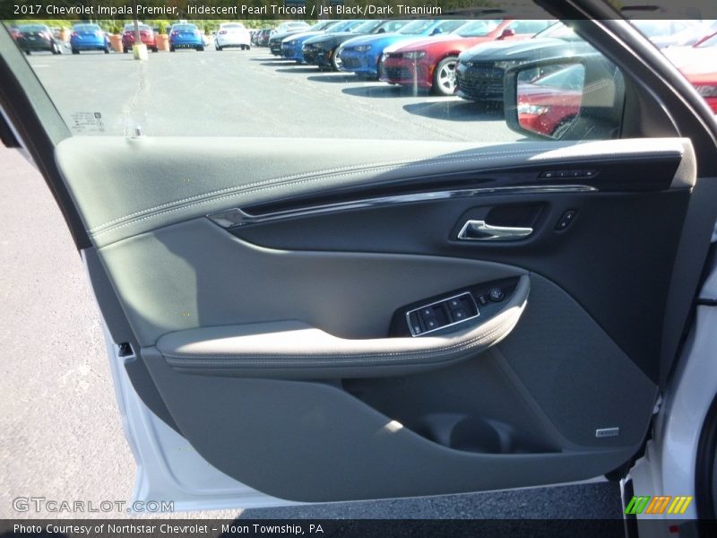 Iridescent Pearl Tricoat / Jet Black/Dark Titanium 2017 Chevrolet Impala Premier