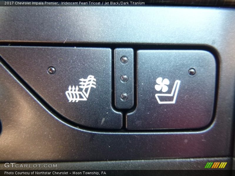 Iridescent Pearl Tricoat / Jet Black/Dark Titanium 2017 Chevrolet Impala Premier