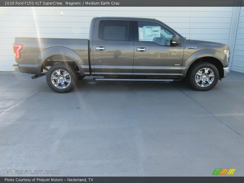Magnetic / Medium Earth Gray 2016 Ford F150 XLT SuperCrew