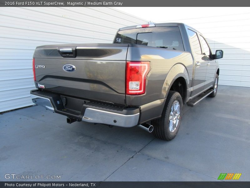 Magnetic / Medium Earth Gray 2016 Ford F150 XLT SuperCrew