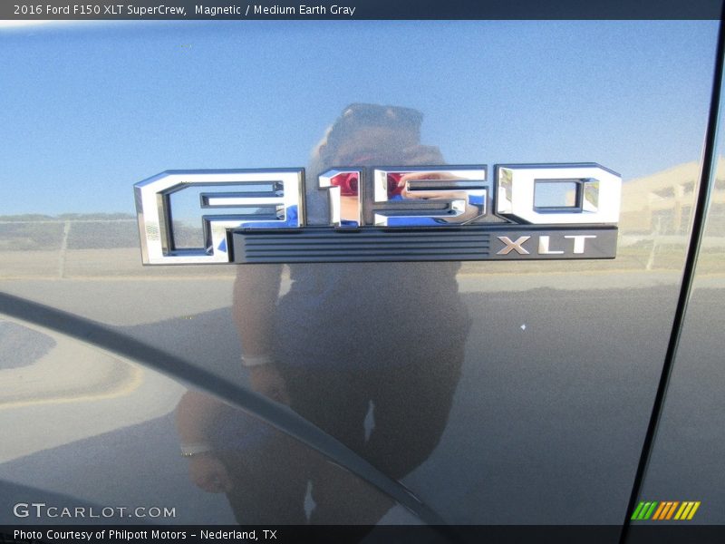 Magnetic / Medium Earth Gray 2016 Ford F150 XLT SuperCrew