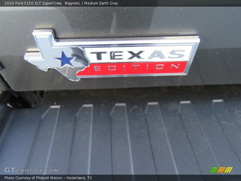 Magnetic / Medium Earth Gray 2016 Ford F150 XLT SuperCrew