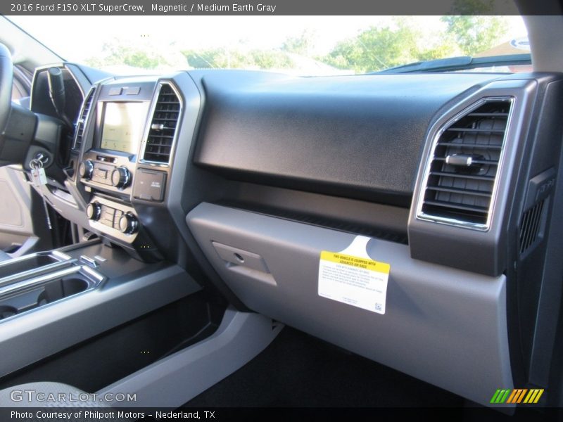 Magnetic / Medium Earth Gray 2016 Ford F150 XLT SuperCrew