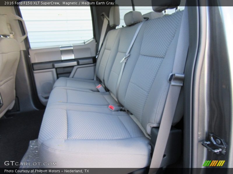 Magnetic / Medium Earth Gray 2016 Ford F150 XLT SuperCrew