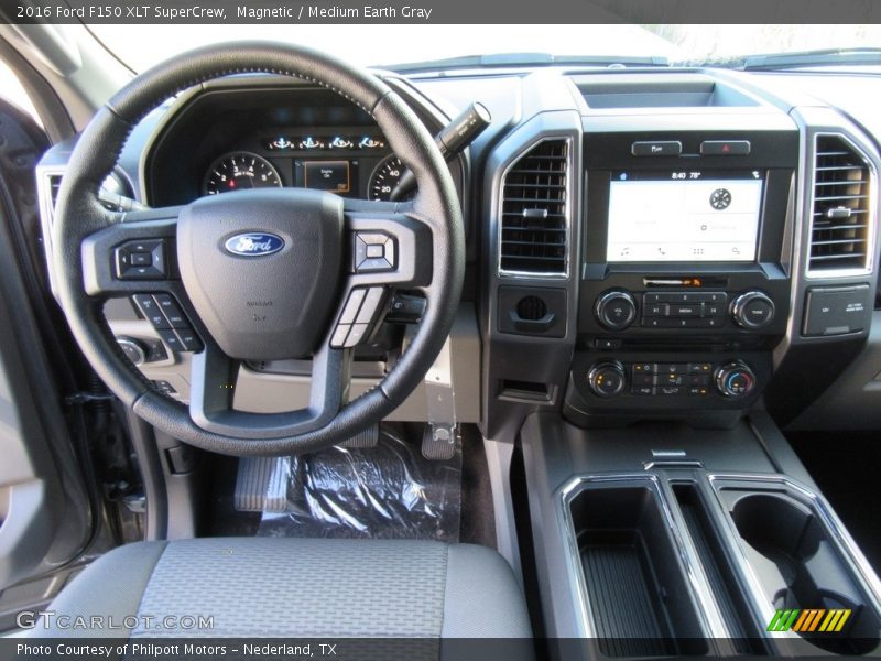 Magnetic / Medium Earth Gray 2016 Ford F150 XLT SuperCrew