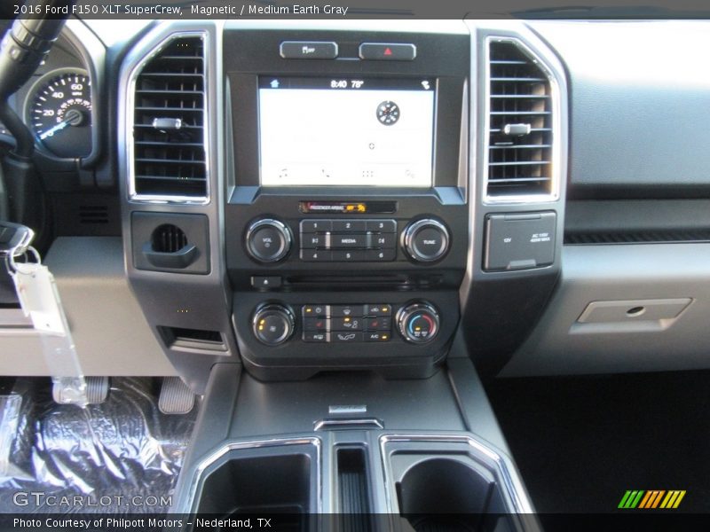 Magnetic / Medium Earth Gray 2016 Ford F150 XLT SuperCrew