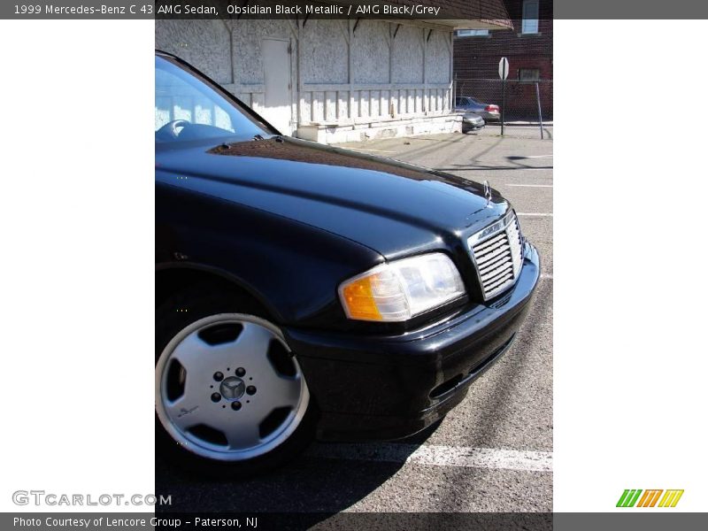 Obsidian Black Metallic / AMG Black/Grey 1999 Mercedes-Benz C 43 AMG Sedan