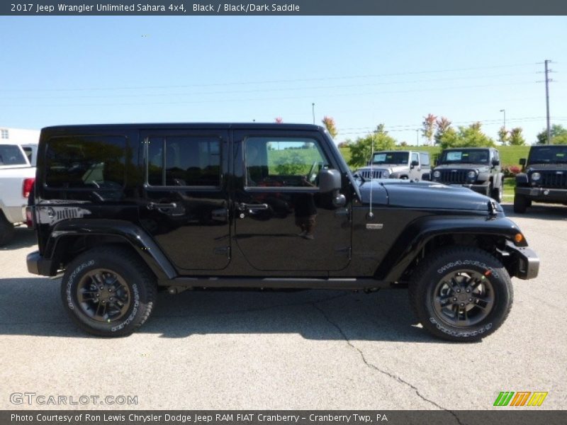 Black / Black/Dark Saddle 2017 Jeep Wrangler Unlimited Sahara 4x4