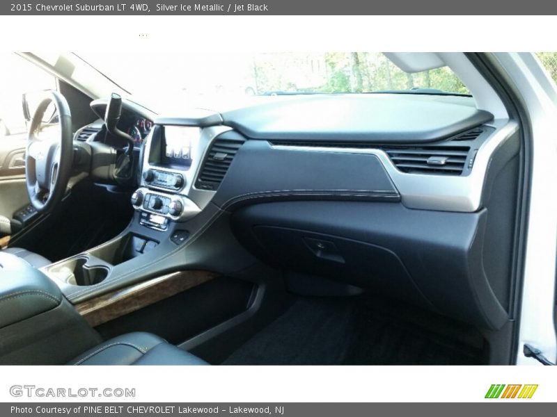 Silver Ice Metallic / Jet Black 2015 Chevrolet Suburban LT 4WD
