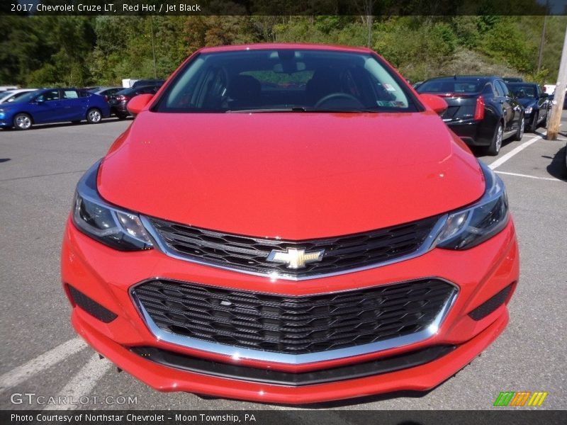 Red Hot / Jet Black 2017 Chevrolet Cruze LT