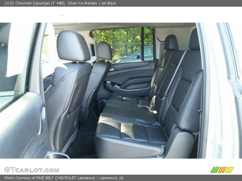 Silver Ice Metallic / Jet Black 2015 Chevrolet Suburban LT 4WD