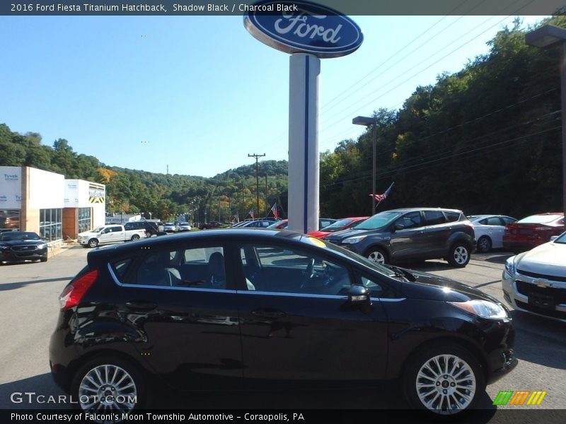 Shadow Black / Charcoal Black 2016 Ford Fiesta Titanium Hatchback