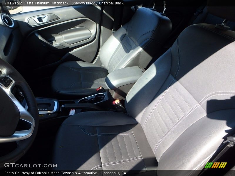 Shadow Black / Charcoal Black 2016 Ford Fiesta Titanium Hatchback